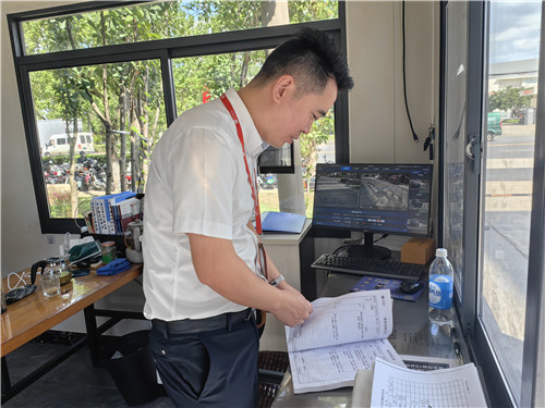 安全檢查9_副本.jpg 安全檢查9_副本.jpg