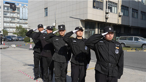 列隊(duì)3_副本.jpg 列隊(duì)3_副本.jpg