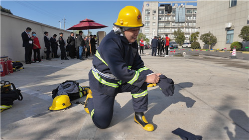 訓(xùn)練服1_副本.jpg 訓(xùn)練服1_副本.jpg