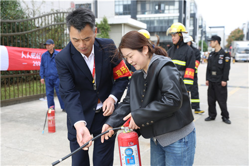 消防演習(xí) (3)_副本.jpg 消防演習(xí) (3)_副本.jpg